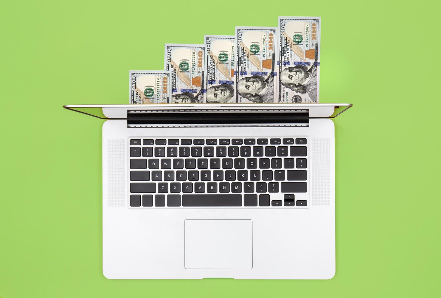 How Can I Invest in Tech Safely Without Losing Money?